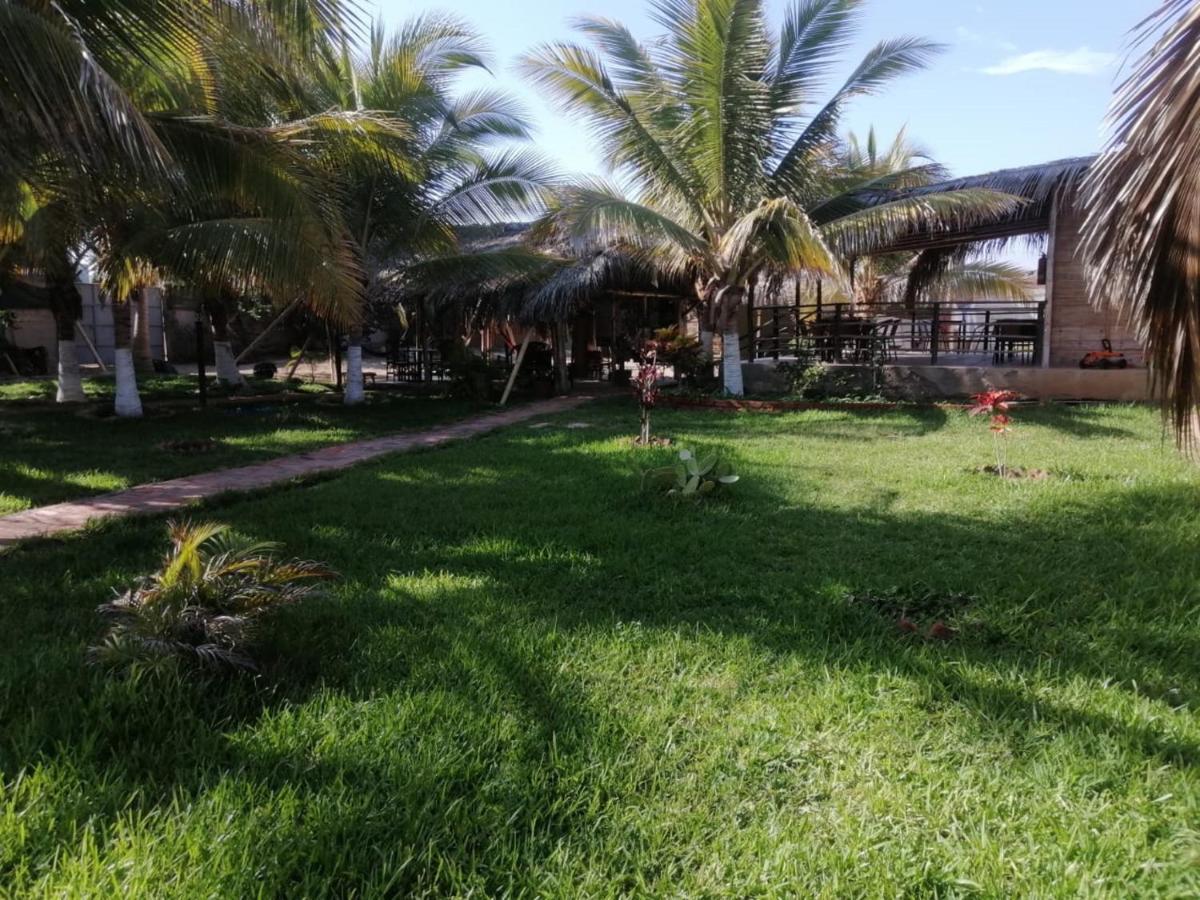 Punta Pacifico Bungalows Манкора Экстерьер фото